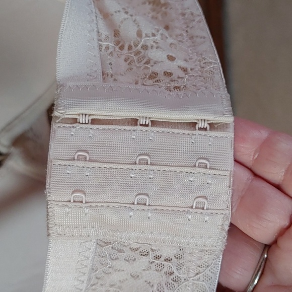 NWT Laura Ashley Everyday Comfort Bra 38DD - Picture 3 of 12